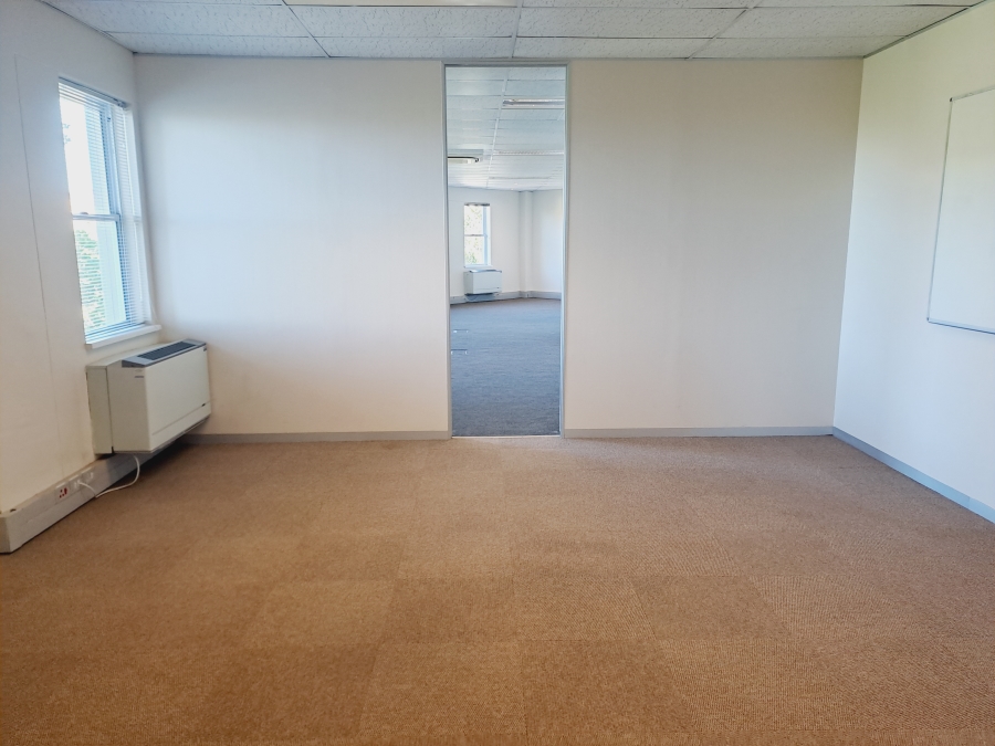 To Let commercial Property for Rent in Rosenpark Western Cape